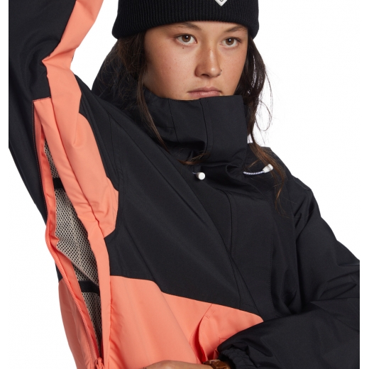 Женская куртка DC SHOES CHALET ANORAK 2025 BLACK Женская куртка DC SHOES CHALET ANORAK 2025 BLACK