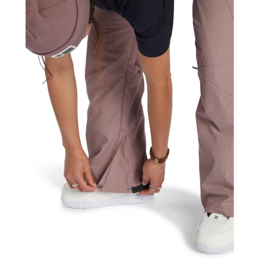 Женские штаны DC SHOES NONCHALANT PANT 2025 BROWN Женские штаны DC SHOES NONCHALANT PANT 2025 BROWN