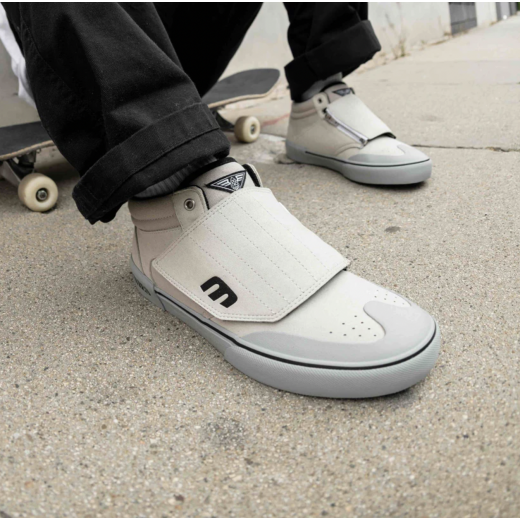 Кеды ETNIES ANDY ANDERSON WHITE/GREY 2024 Кеды ETNIES ANDY ANDERSON WHITE/GREY 2024