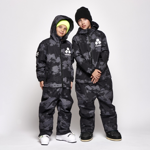 Детский комбинезон ONESKEE 2-в-1 2024 Black storm Детский комбинезон ONESKEE 2-в-1 2024 Black storm